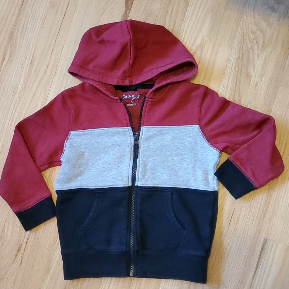 🍭Boys Cat & Jack 4T zip up hoodie with pockets